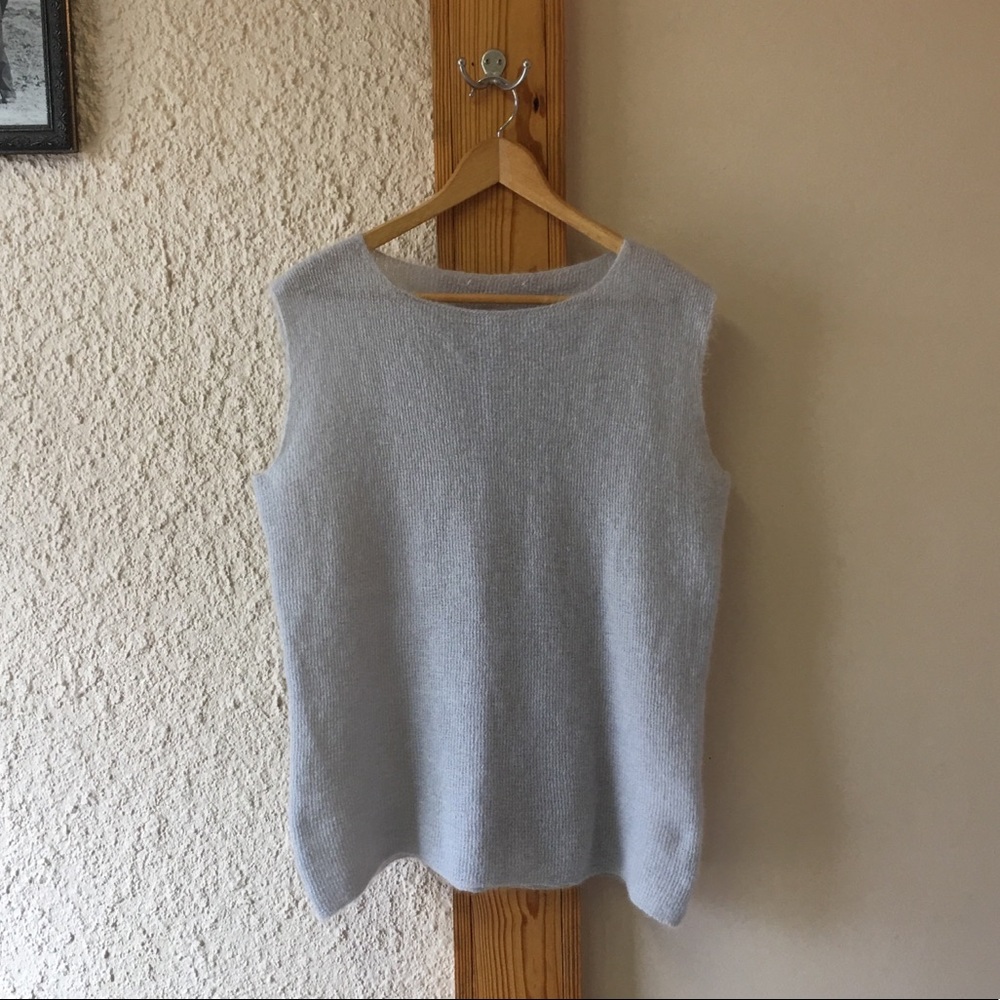 Escada sleeveless sweater